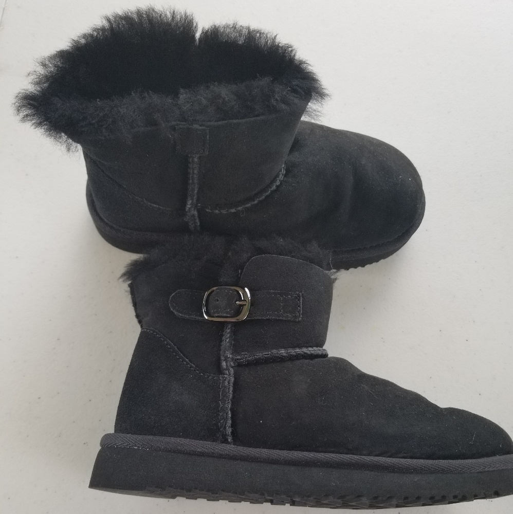 Boots - Picture 2 of 4